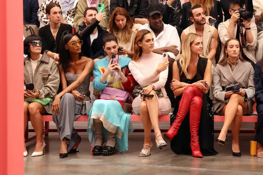 Lily-Allen-Jourdan-Dunn-Emily-Carey-Miriam-Leone-Chiara-Ferragni-Leonetta-Luciano-Fendi