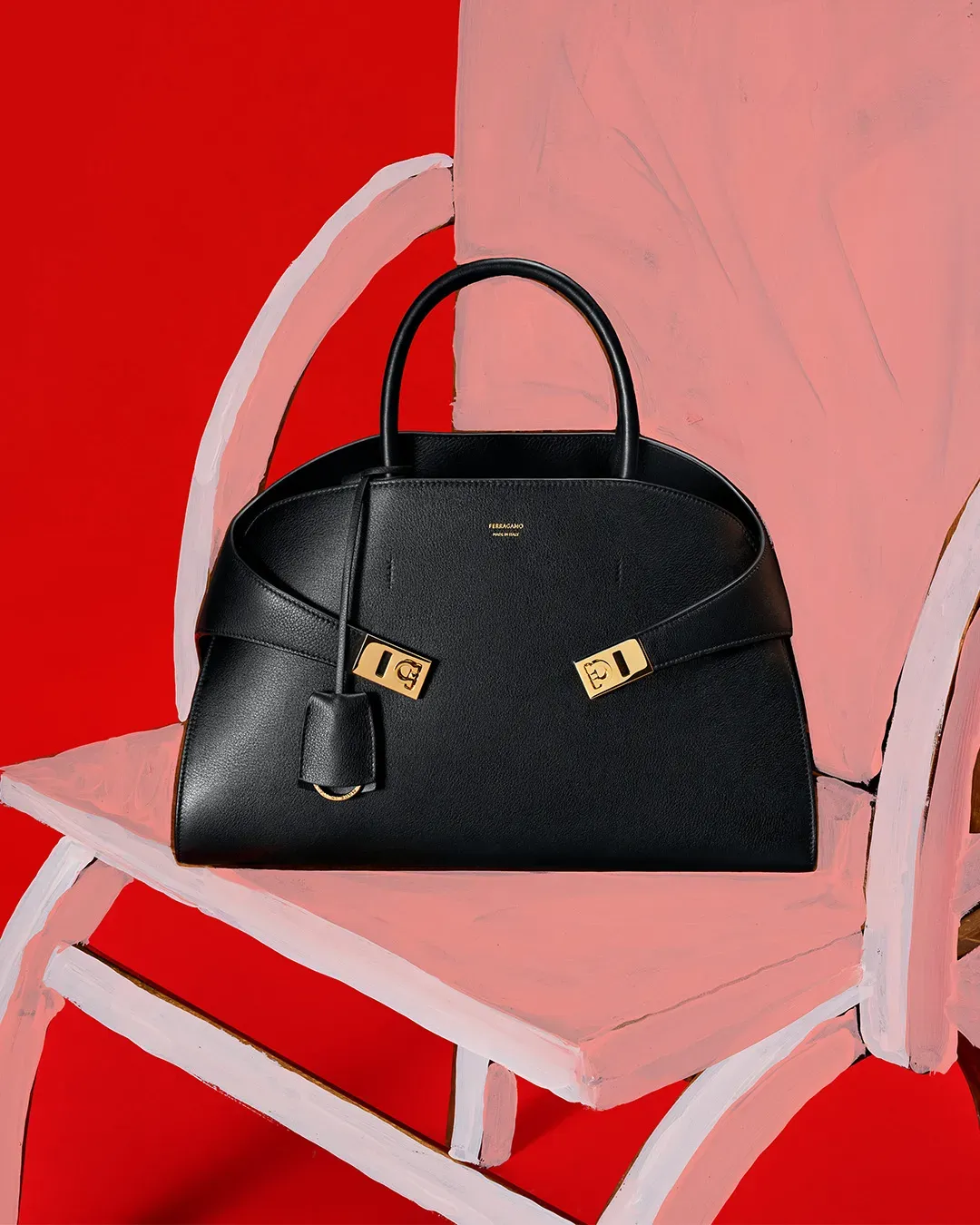 Ferragamo’s New Hug Bag: Where Legacy Meets Versatility, Elevating Everyday Elegance