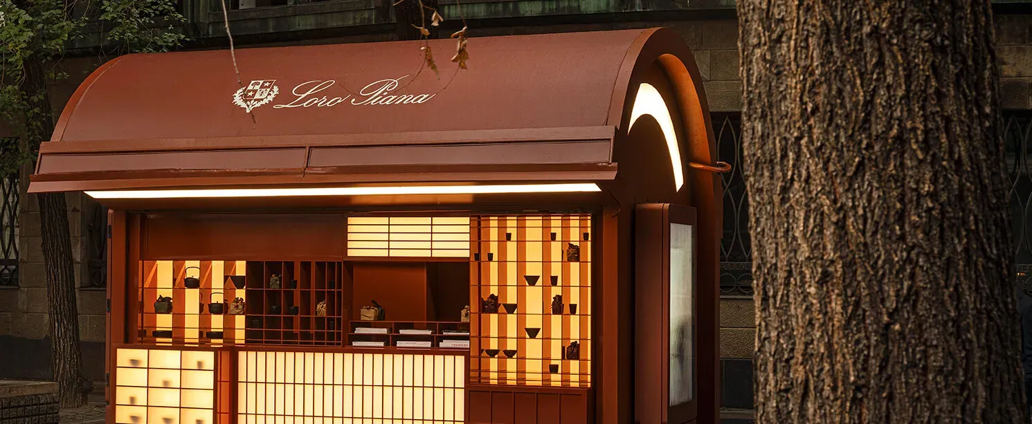 Loro Piana’s Spring/Summer 2024 Women’s Collection Embraces Japanese Elegance and Artisan Craftsmanship