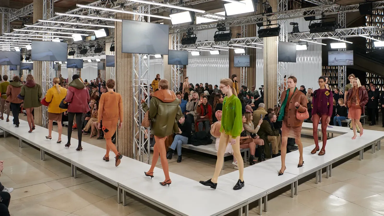 MIU MIU FW23 PARADE