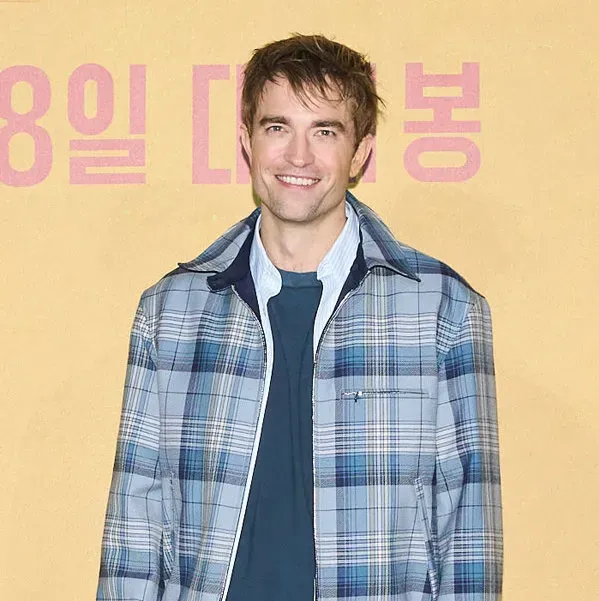 Robert Pattinson MICKEY 17 Korea