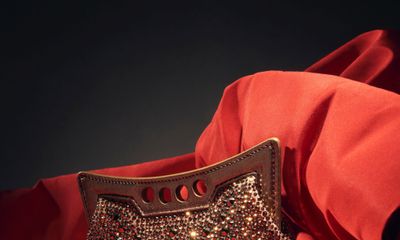 Alexander McQueen’s Festive Glow: Shimmering Icons for the Holiday Season