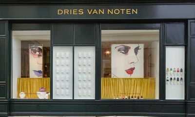 Dries Van Noten Unveils new Paris store at Galerie Quai Malaquais, Celebrating Fragrance and Accessories
