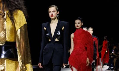 Alexander McQueen’s Anatomy II: A Symbiosis of Art and Fashion for Spring/Summer 2024