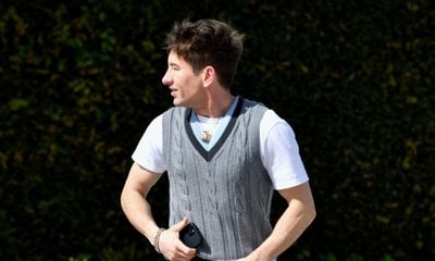 Barry Keoghan Rocks New UGG Venture Daze Sneaker – The Fresh Spring Look