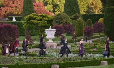 Jennifer Lawrence, Anya Taylor-Joy, and More Stars Shine at the Dior Cruise 2025 Show in Scotland: A Captivating Journey Through Scottish Heritage