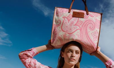 Etro celebrates the Liquid Paisley print in Capri with Sabrina Carpenter, Valentina Zenere, Elsa Hosk