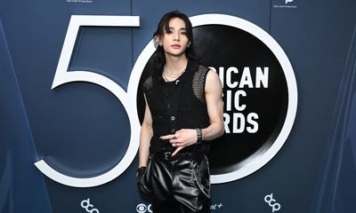 Stray Kids’ Hyunjin Brings Versace’s Fall-Winter Vision to Life at 50th AMAs