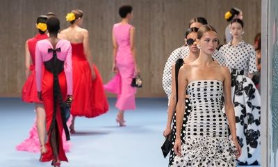 Carolina Herrera Spring-Summer 2025: Elegance in Color and Form