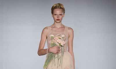 Simone Rocha Spring-Summer 2025 Collection: Carnations and Insecurities