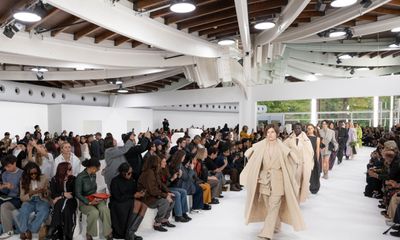 Issey Miyake Spring-Summer Collection 2025: Whispers of Paper