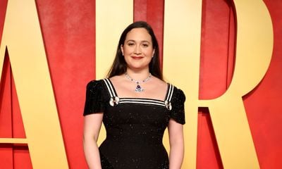 Lily Gladstone, Salma Hayek-Pinault, and Mark Ronson Lead Fashion Revelation at 2024 Vanity Fair Oscars Party