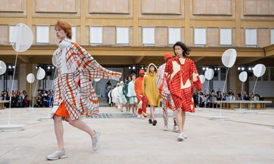 HOMME PLISSÉ ISSEY MIYAKE Spring Summer 2025: A Wind-Inspired Collection