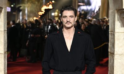 Pedro Pascal Redefines Eveningwear in Bottega Veneta at the ‘Gladiator II’ Premiere