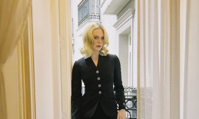 Elle Fanning: Versace Precision for ‘A Complete Unknown’ Tour