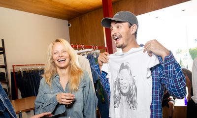 RE/DONE Launches 90’s Revival Capsule With Pamela Anderson On Iconic Melrose