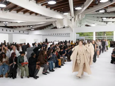 Issey Miyake Spring-Summer Collection 2025: Whispers of Paper