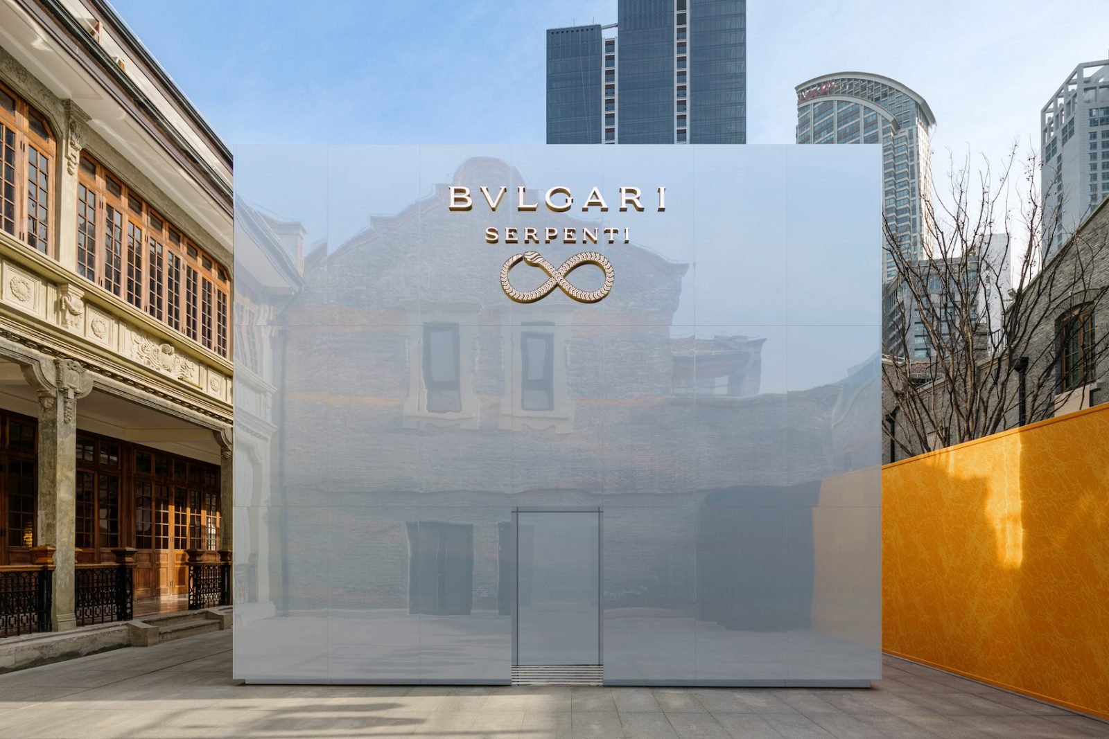 "Infinito AI Data Sculpture" by Refik Anadol (Photo: Courtesy of BVLGARI)