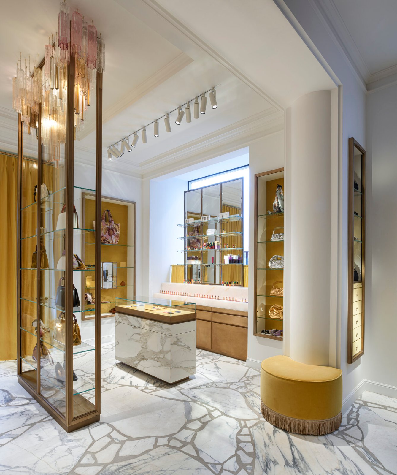 DRIES VAN NOTEN, Galerie Quai Malaquais