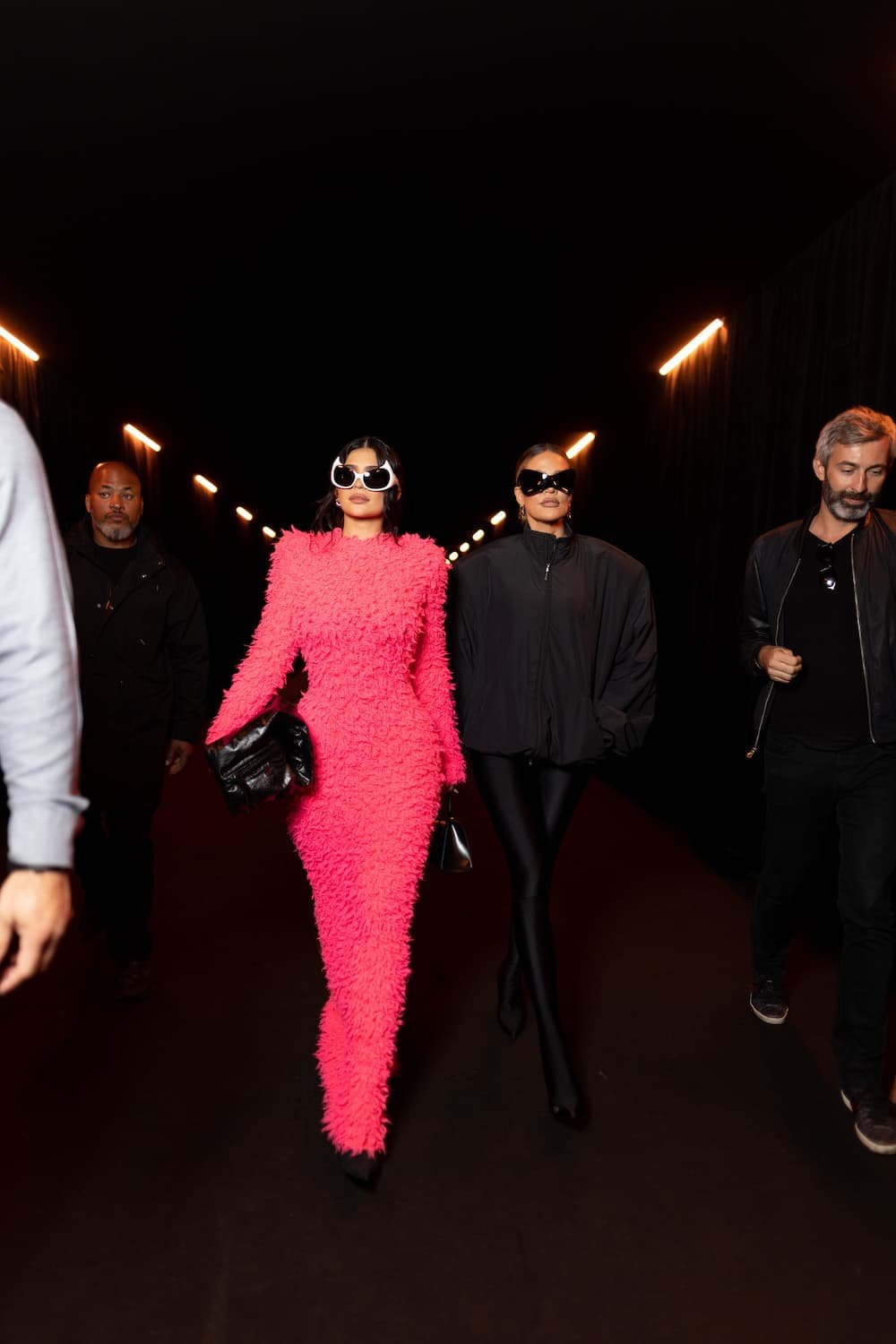 Balenciaga_Summer 23_Kylie Jenner and Khloé Kardashian
