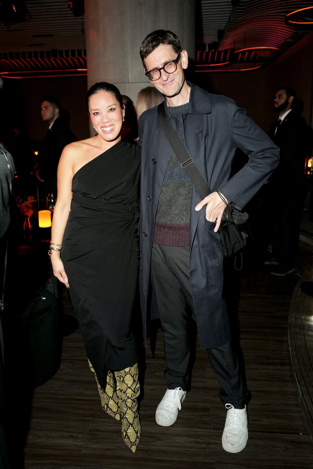 Tara Kurobe, Mark Holgate