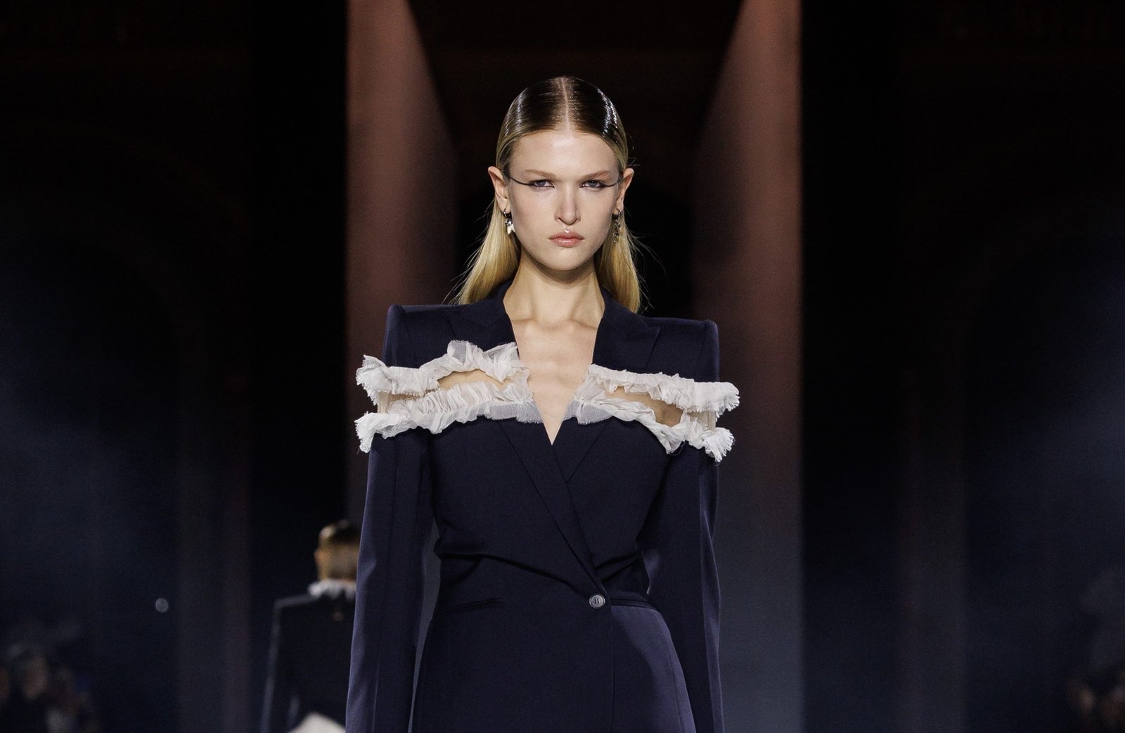 McQueen Spring-Summer 2025: Sean McGirr Finds his Stride with Magnificent Collection