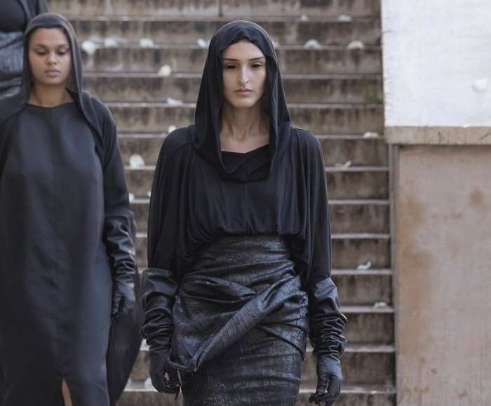 Rick Owens Spring-Summer 2025: Myth and Mischief on Hollywood Boulevard