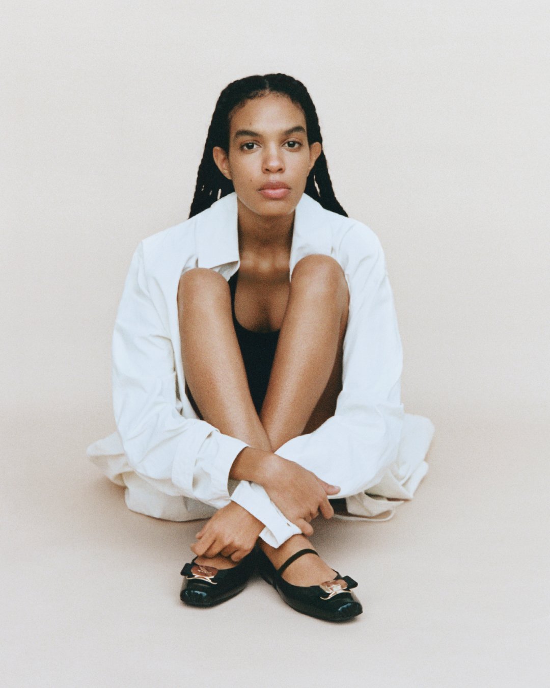 The Eternal Dance of Style: Ferragamo’s Ballet Flats Pirouette into Pre-Fall 2024