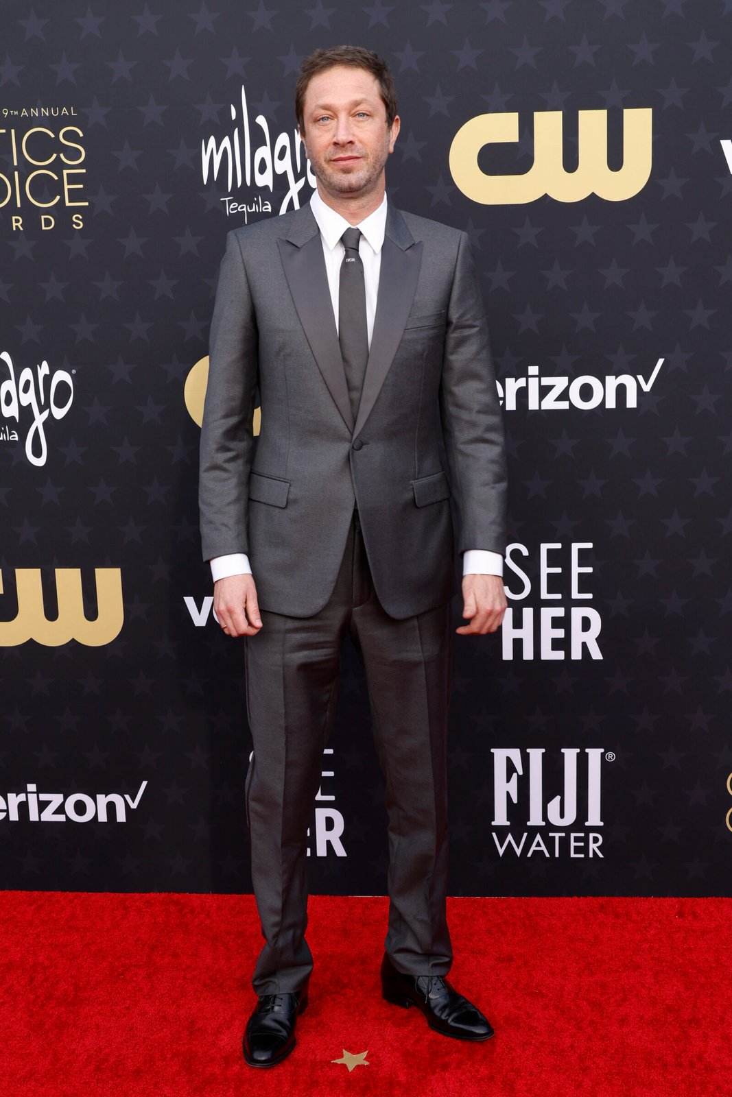 SANTA MONICA, CALIFORNIA - JANUARY 14: Ebon Moss-Bachrach attends the 29th Annual Critics Choice Awards at Barker Hangar on January 14, 2024 in Santa Monica, California. (Photo by Frazer Harrison/Getty Images)