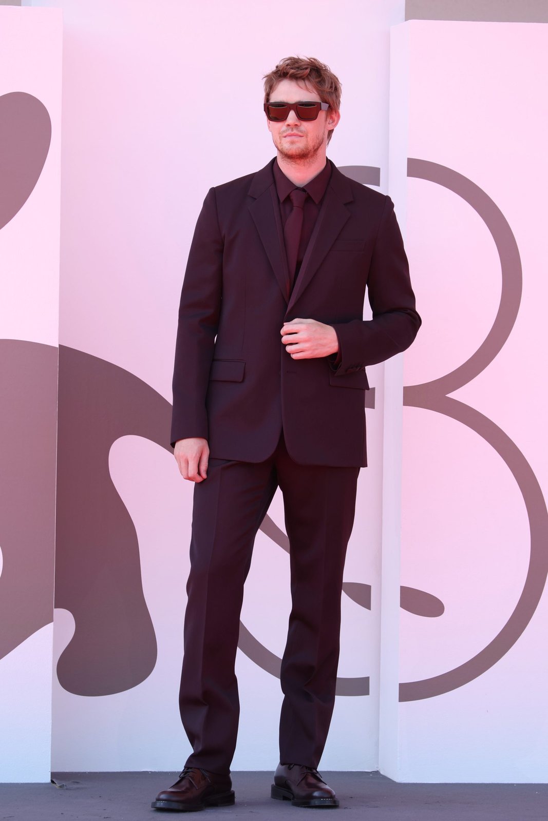 Joe Alwyn attends “The Brutalist" red carpet during the 81st Venice International Film Festival on September 01, 2024 in Venice, Italy. (Photo by Daniele Venturelli/WireImage)