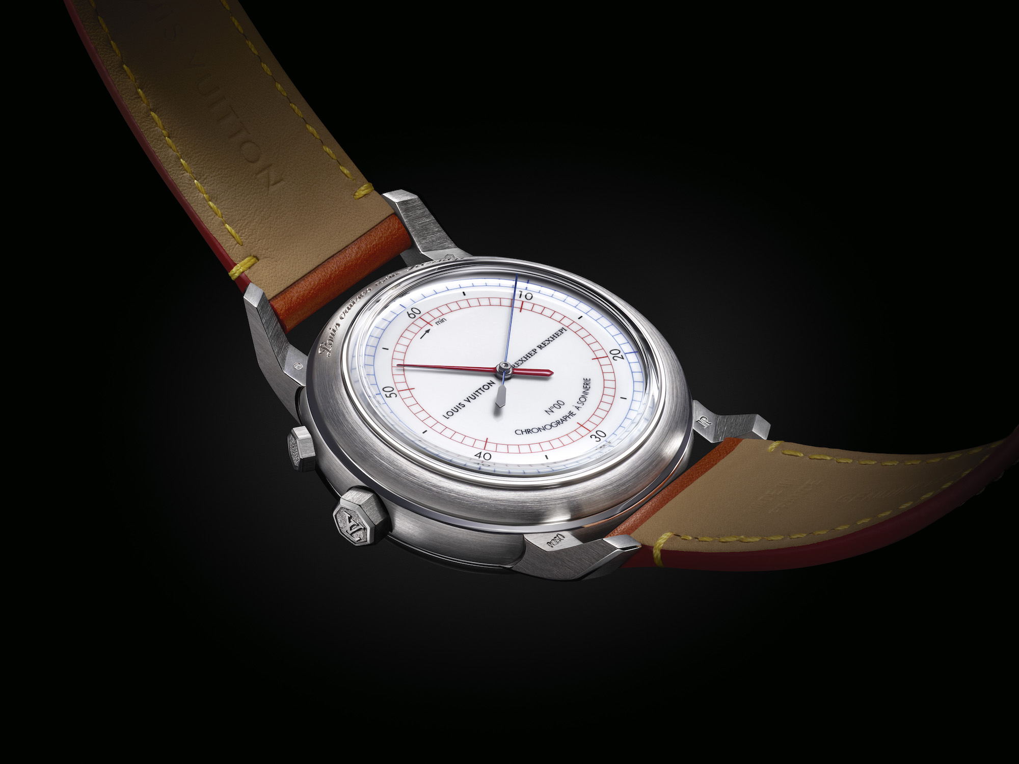 The traditional white grand feu enamel on the LVRR-01 reverse side, echoing the elegance of 19th-century chronograph pocket watches.
