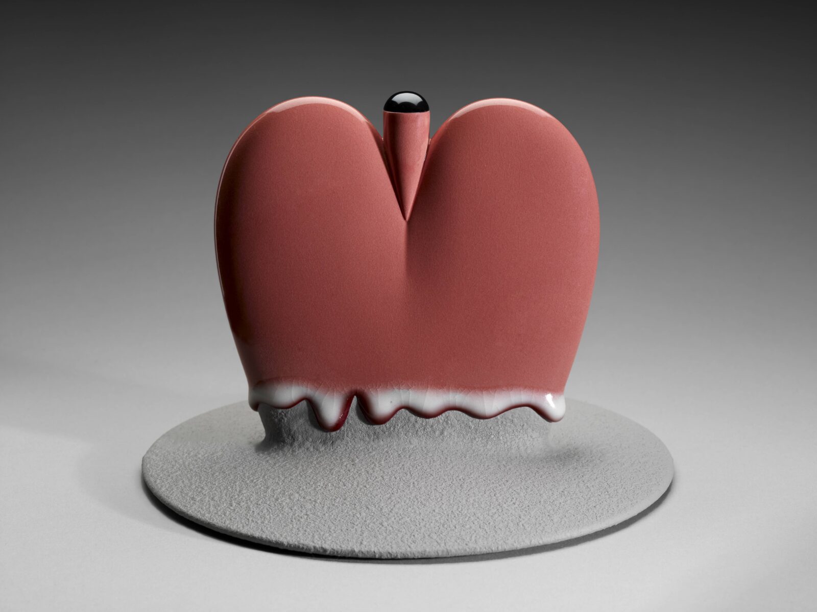 Ron Nagle, The Puddle of Love from the series Snuff Bottles, 2003, porcelain, the Museum of Fine Arts, Houston, Garth Clark and Mark Del Vecchio Collection, museum purchase funded by the Schissler Foundation. © Ron Nagle