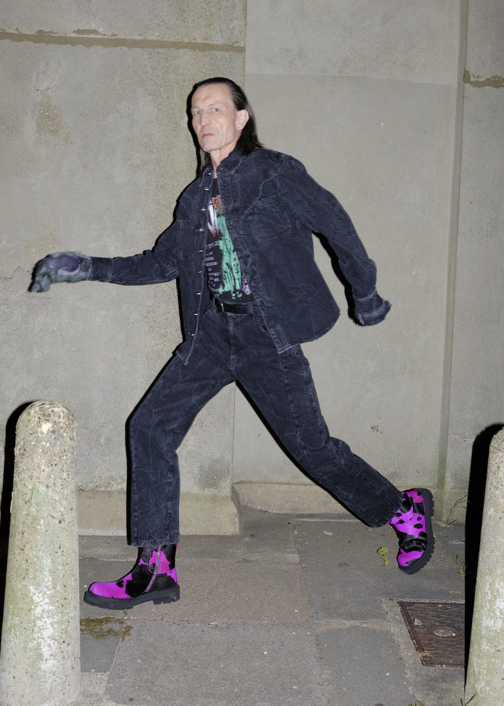 Shirt, denim and gloves by NAMACHECKO, t-shirt by RAF SIMONS, belt by ACNE STUDIOS, boots by CAMPERLAB Shirt, denim and gloves by NAMACHECKO, t-shirt by RAF SIMONS, belt by ACNE STUDIOS, boots by CAMPERLAB