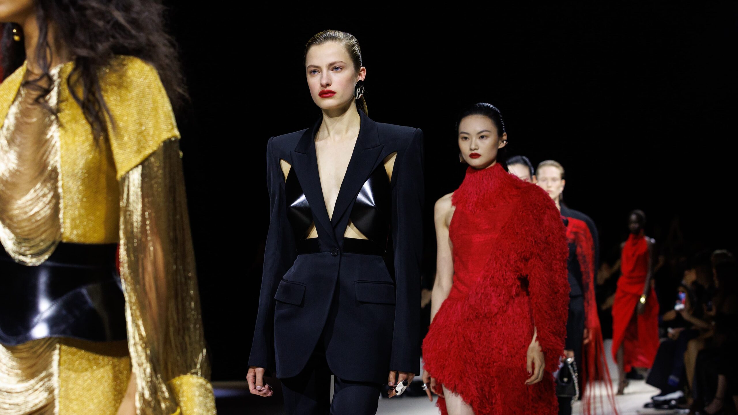 Alexander McQueen’s Anatomy II: A Symbiosis of Art and Fashion for Spring/Summer 2024