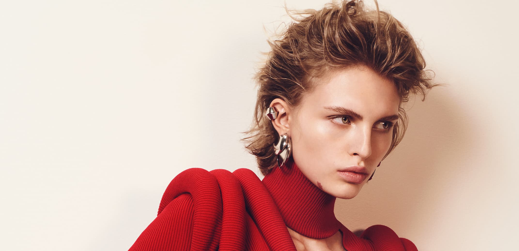 Alexander McQueen’s AW23 Women’s Campaign Explores Beauty & Power with Elle Fanning, Naomi, and more