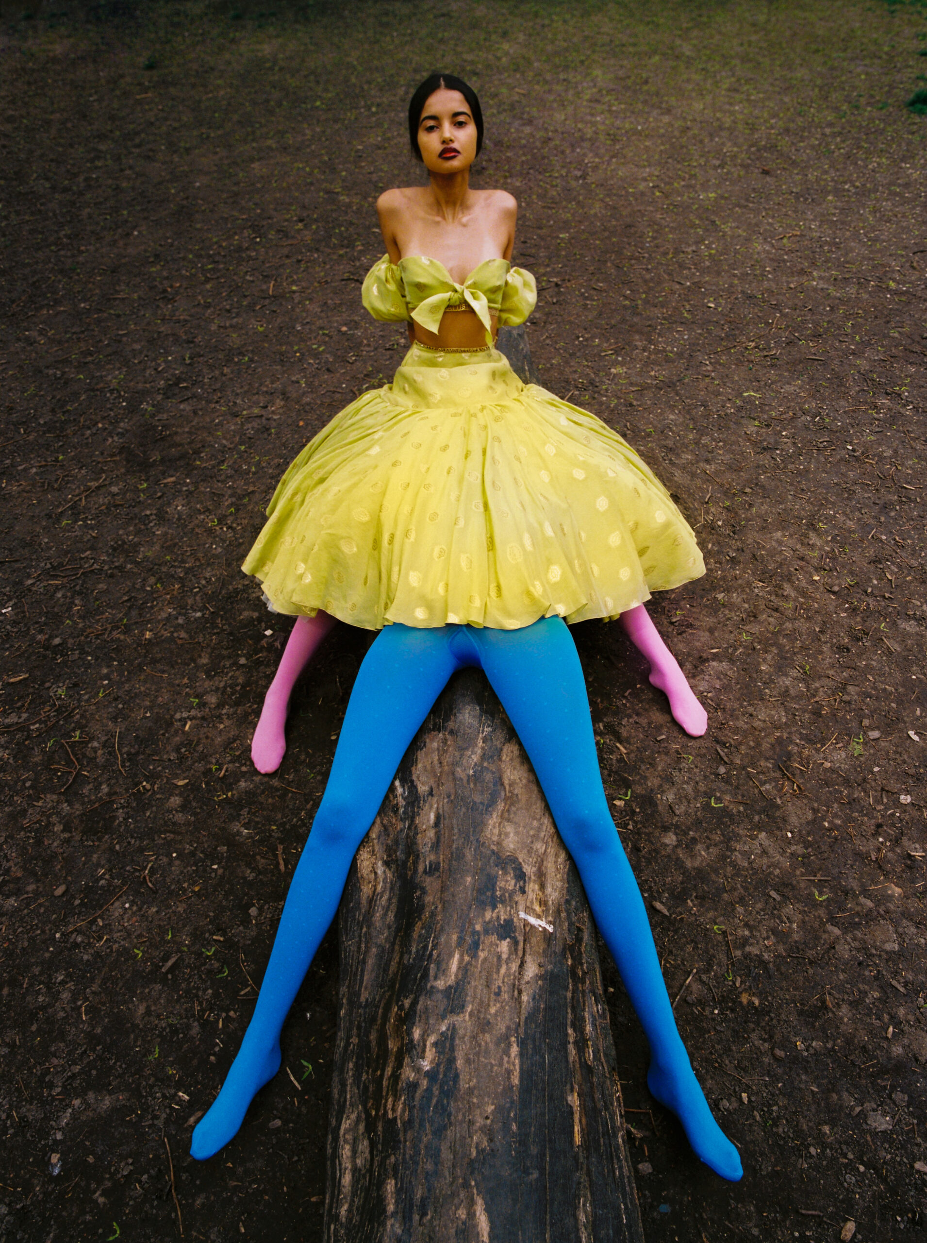 Top and skirt by GIAMBATISTA VALLI, tights by FALKE Top and skirt by GIAMBATISTA VALLI, tights by FALKE