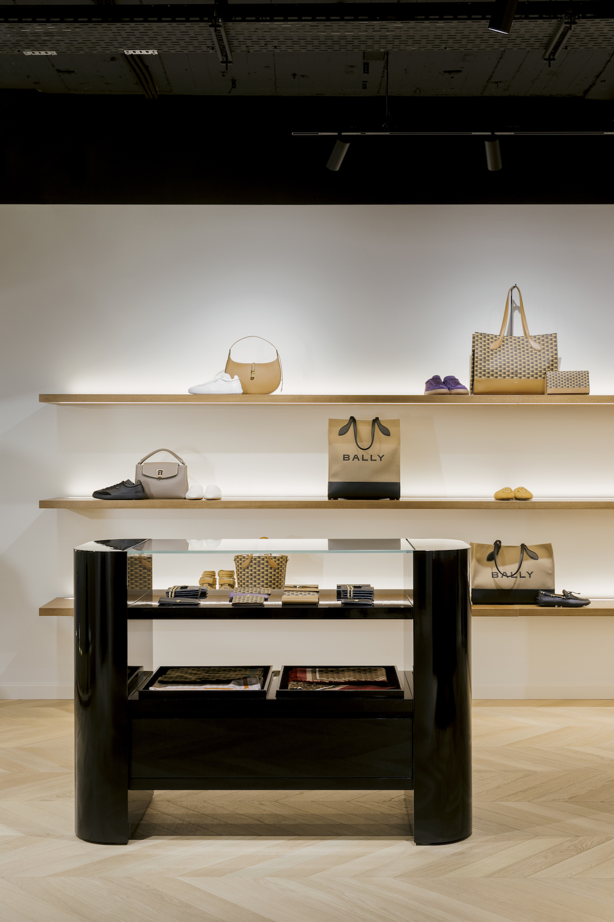 BALLY Zürich Store BALLY Zurich Store