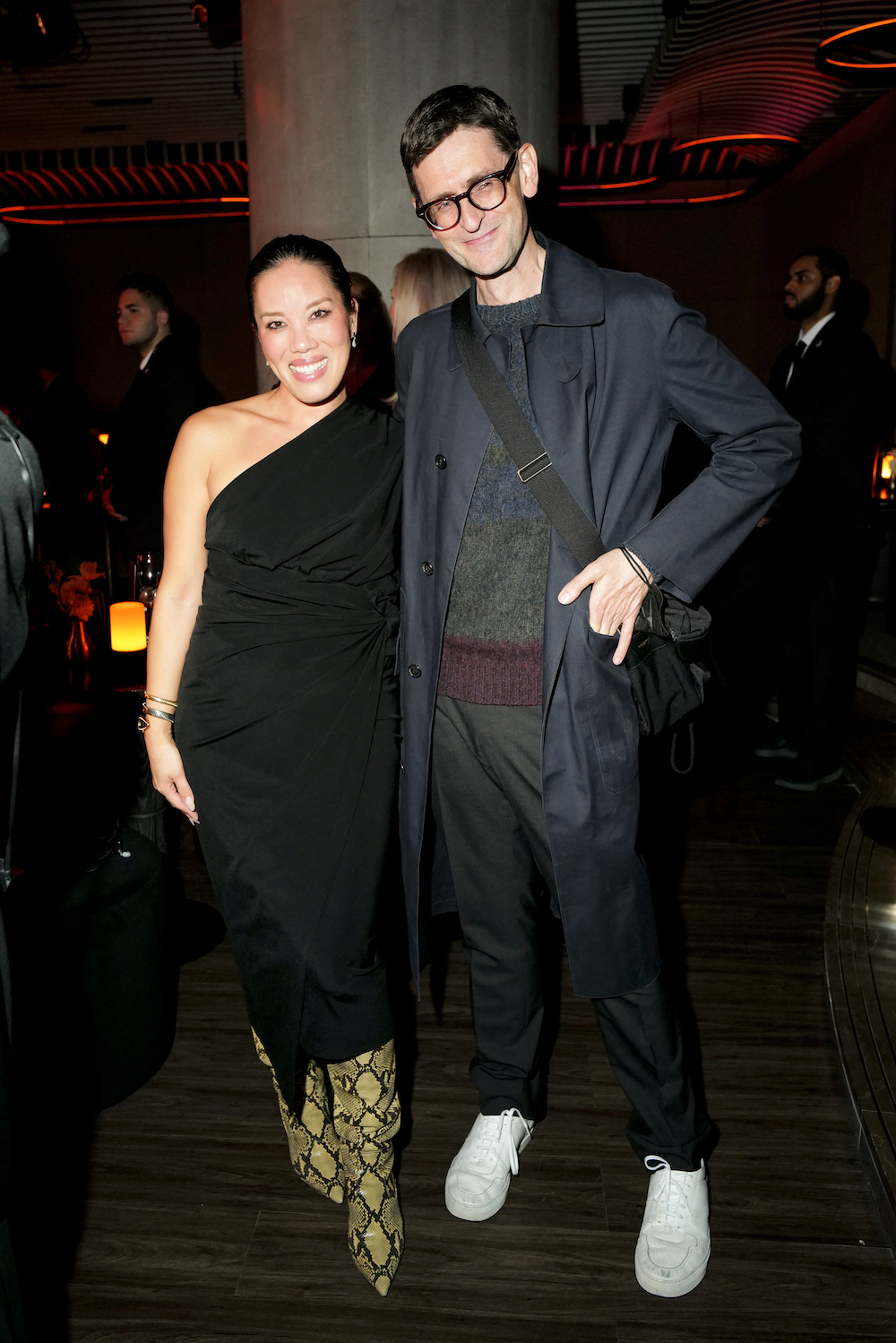 Tara Kurobe, Mark Holgate