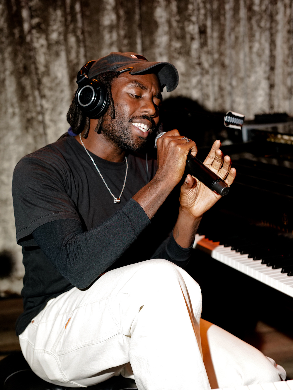 Dev Hynes
