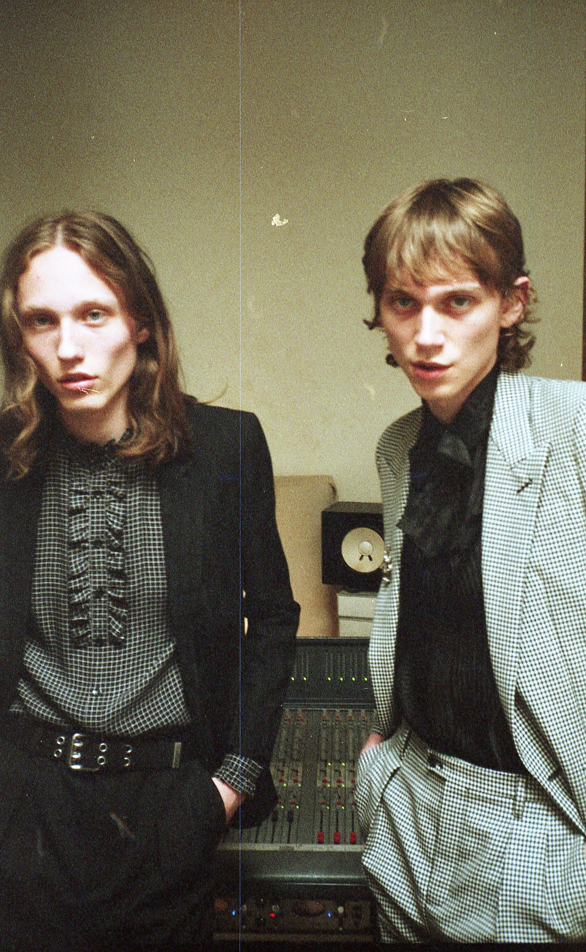 Pol, the Dutch new wave sibling duo release ‘Boys Are’