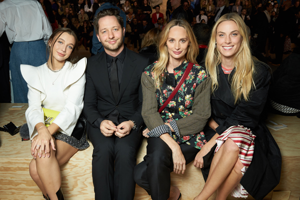 Emma Chamberlain, Derek Blasberg, Lauren Santo Domingo, Selby Drummond, Louis Vuitton women's spring summer 2020 Emma Chamberlain, Derek Blasberg, Lauren Santo Domingo, Selby Drummond