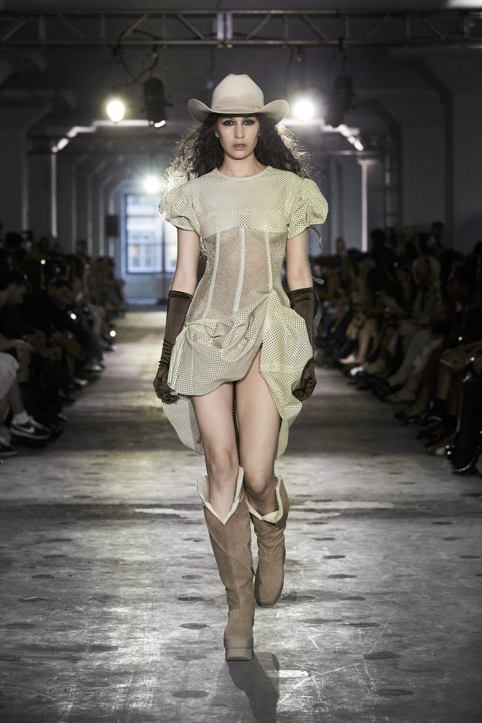 Look 8