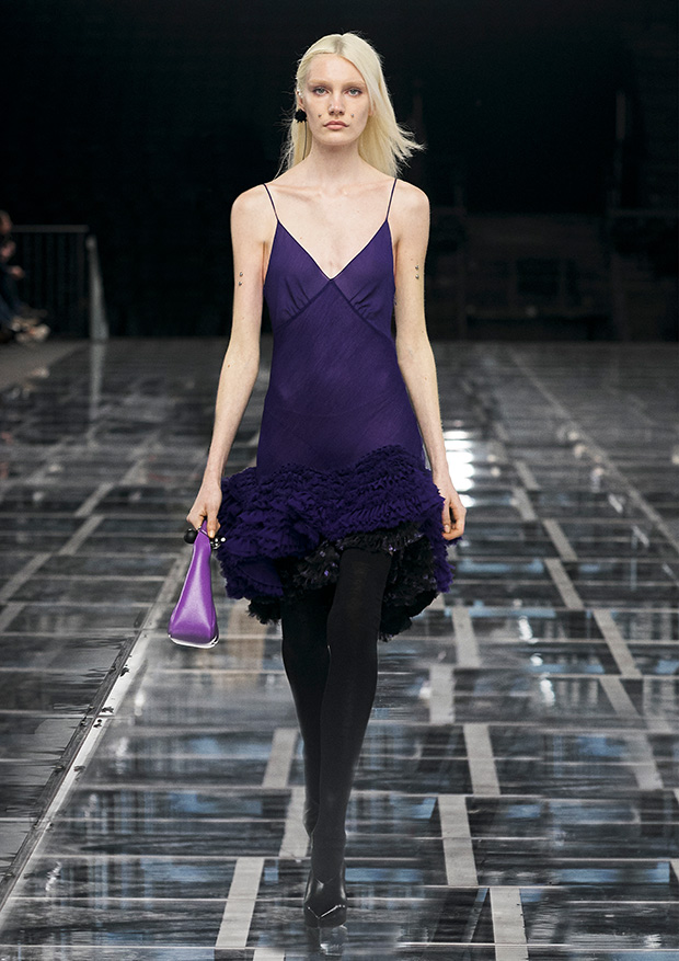 G-Hobo appears in the Givenchy fall winter 2022 show