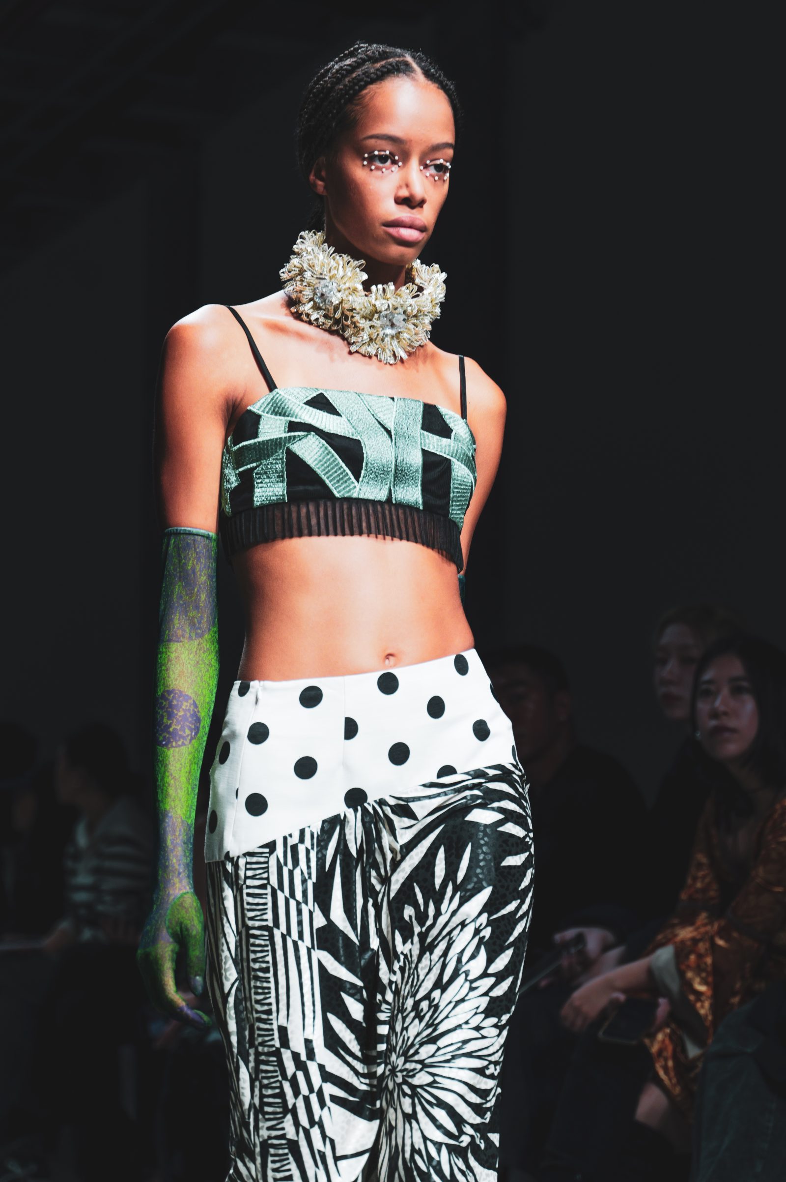 Look 7, SHUTING QIU Spring-Summer 2025 (Image: Patricia Burén)