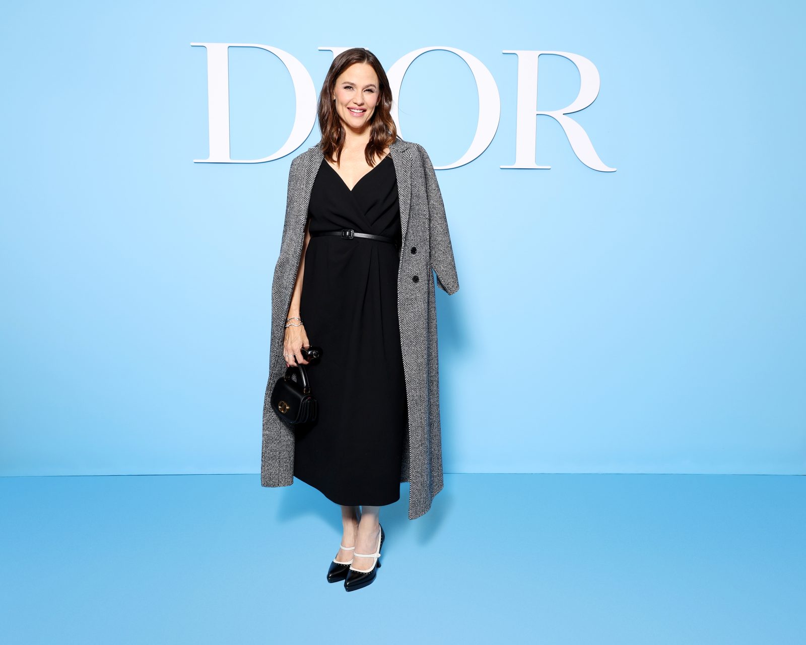 Jennifer Garner attends the DIOR Women’s Spring-Summer 2025 show during Paris Fashion Week.