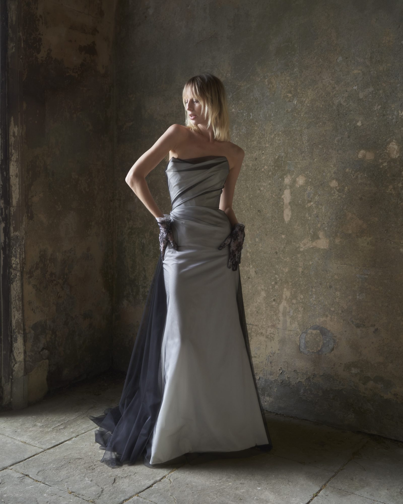 Nova Rhea: A monochromatic masterpiece of ivory and black tulle