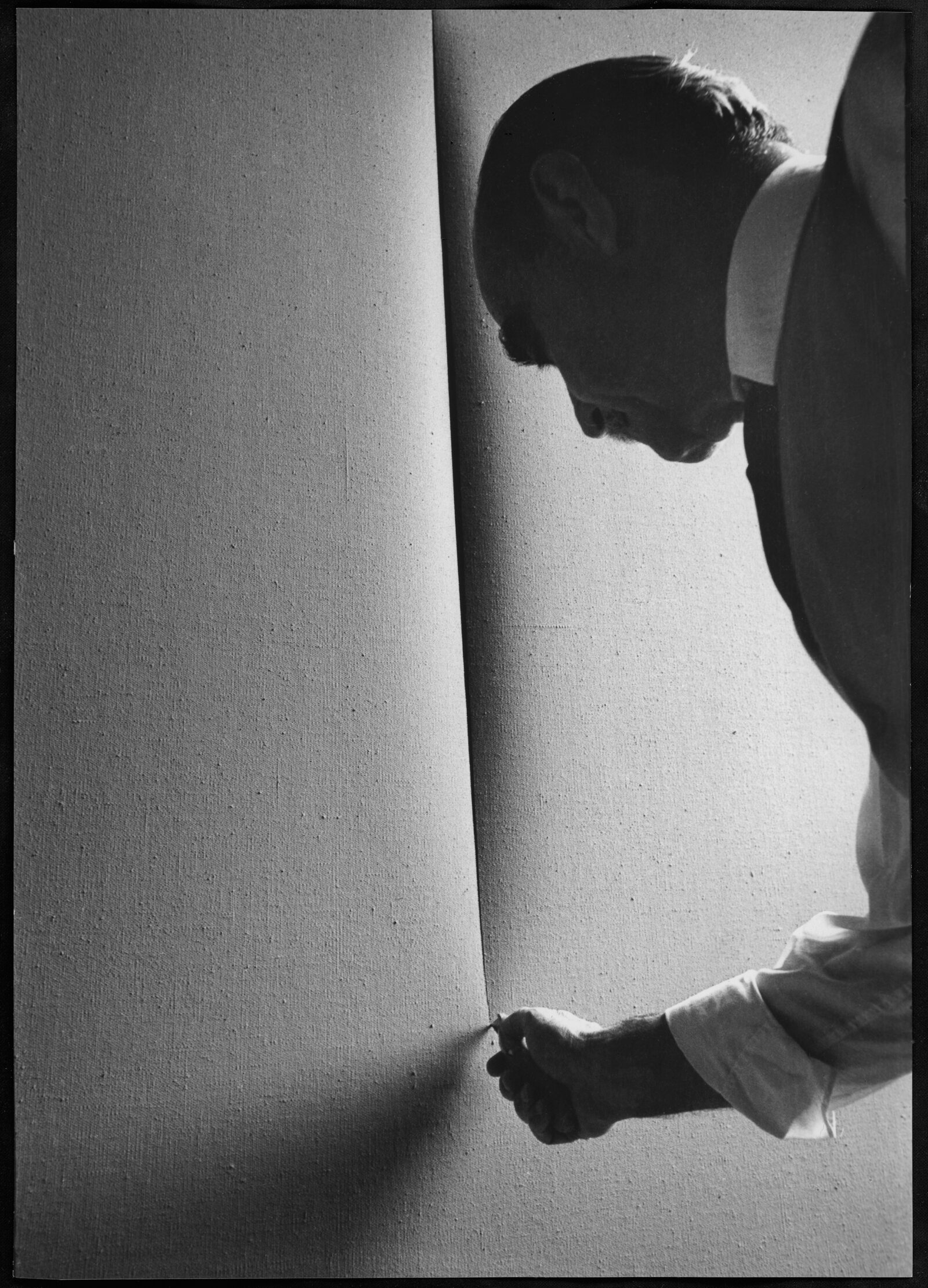 Lucio Fontana Concetto spaziale, Attesa, 1964 Collezione privata © Fondazione Lucio Fontana, Milano, by Siae, 2023