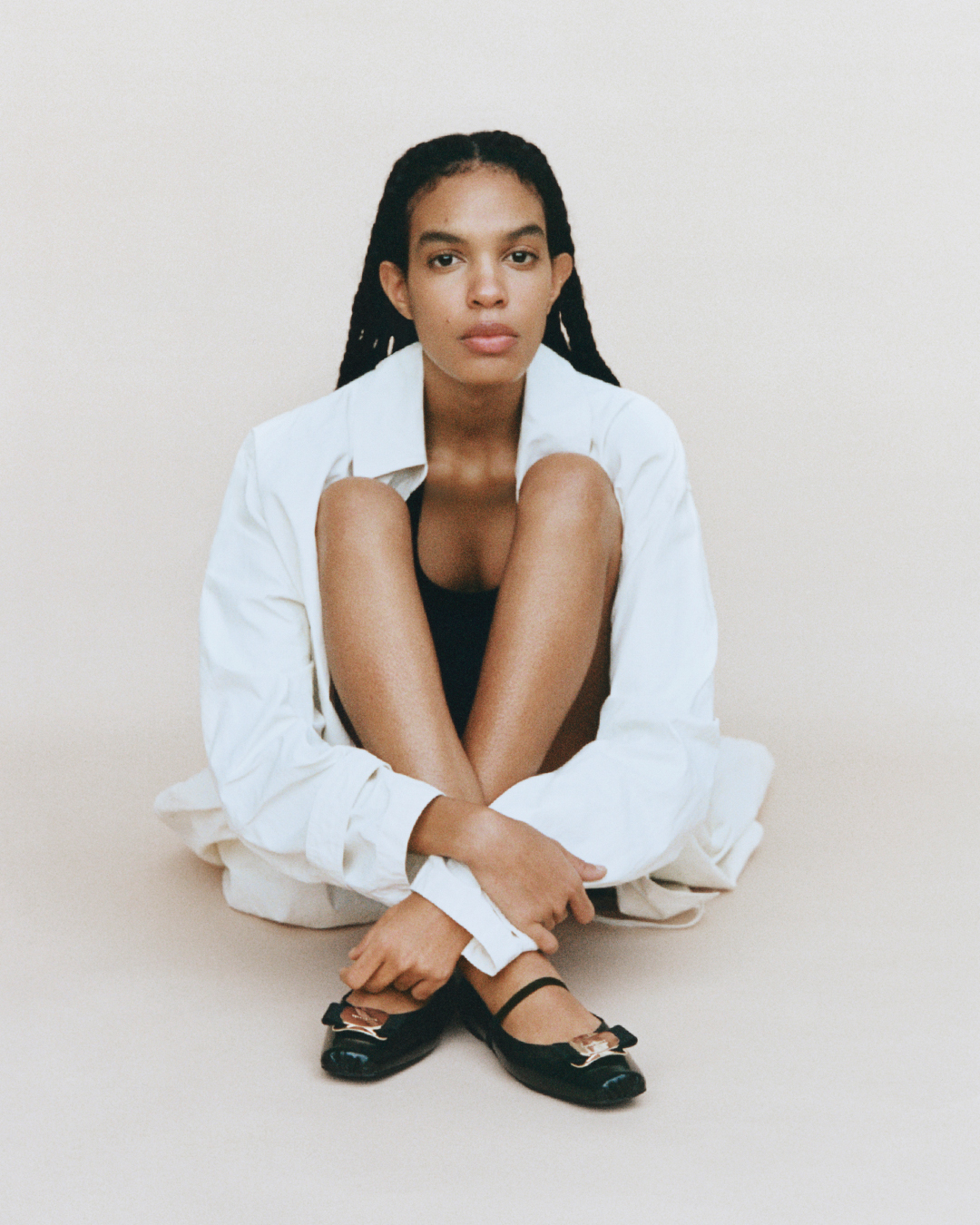 The Eternal Dance of Style: Ferragamo’s Ballet Flats Pirouette into Pre-Fall 2024