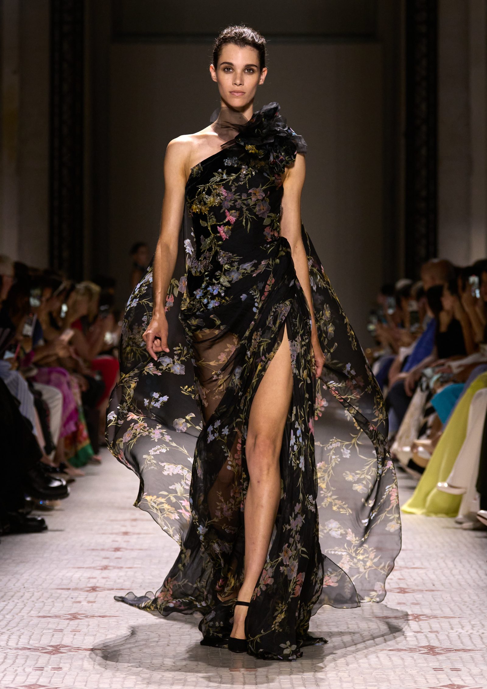 Look 14