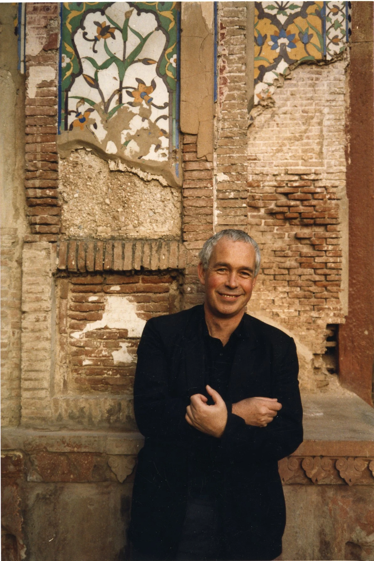 Howard Hodgkin in India, c. 1990 Photo: Antony Peattie Courtesy The Estate of Howard Hodgkin and Gagosian